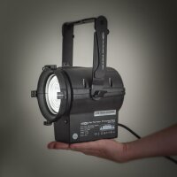 Showtec Performer Fresnel Mini Battery Kompaktes 30 W warmweißes batteriebetriebenes Theater LED fresnel