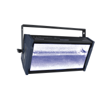 Showtec Titan Strobe BLAZE 1500 W + RGB