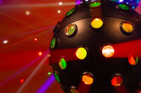 SHOWTEC FireBall PRO Dual Ball RGBW effect light Licht mit dualem RGBW-Discokugel-Effekt